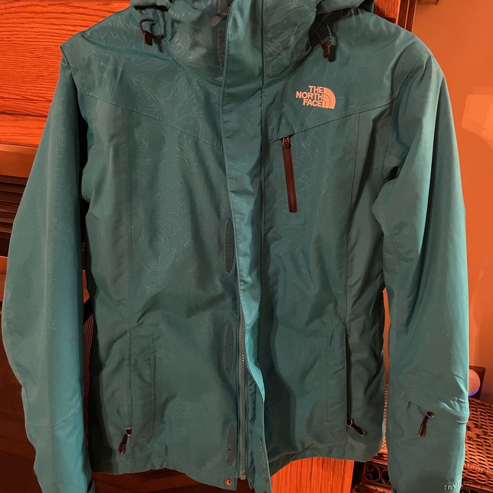 North face jacket size small